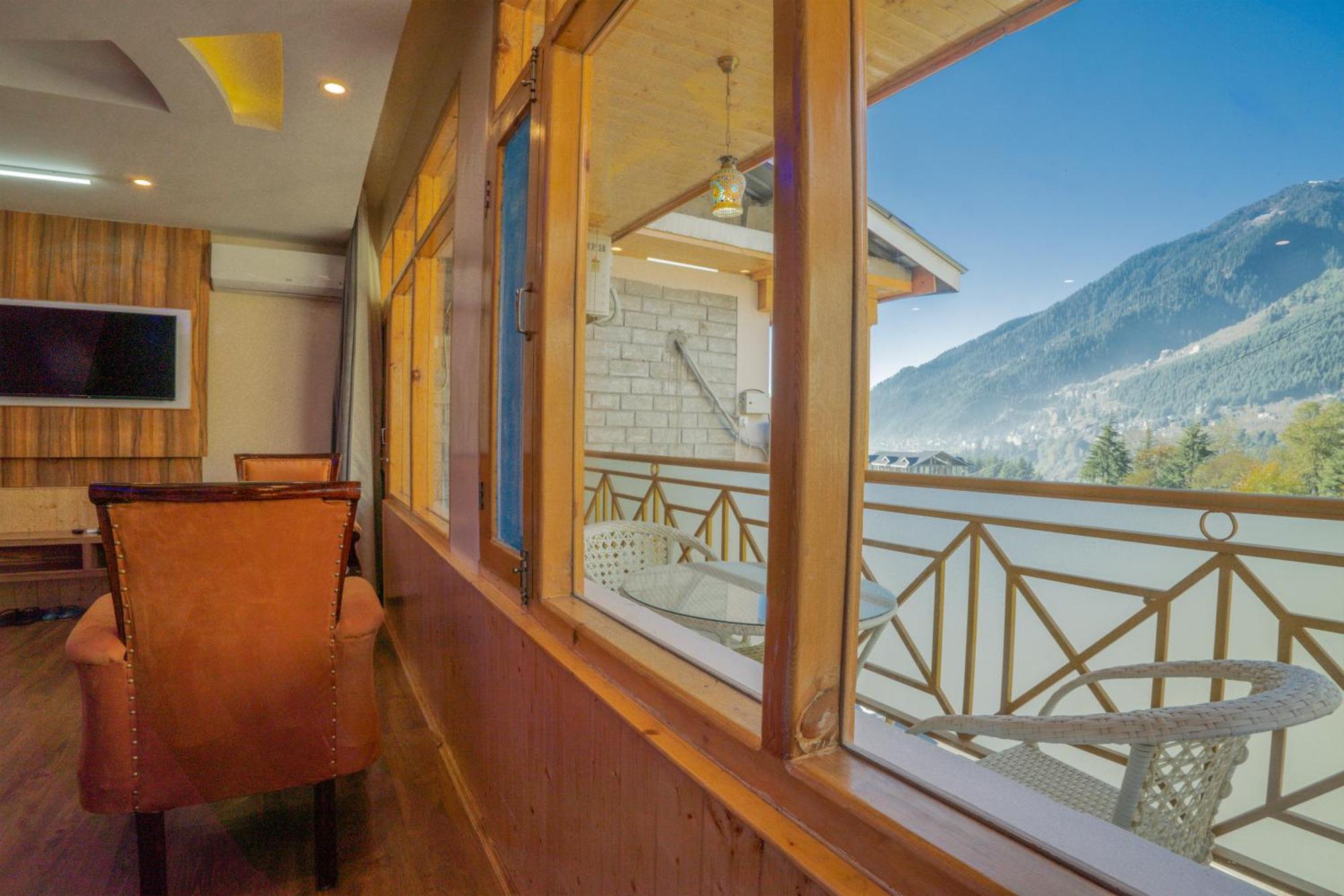 West Western Resort Manali #Neartomallroad #Gym #Lawn #Playingzone #Pooltable #Kidsfriendly #Mountainview #Tabletennis #Familyfriendly #Privateparking Екстер'єр фото