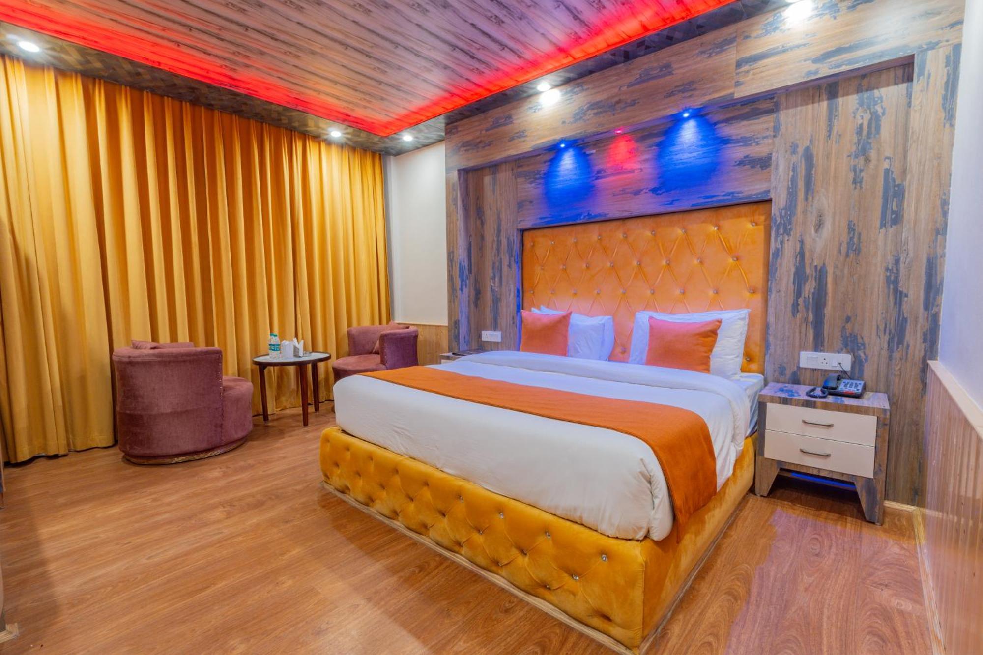West Western Resort Manali #Neartomallroad #Gym #Lawn #Playingzone #Pooltable #Kidsfriendly #Mountainview #Tabletennis #Familyfriendly #Privateparking Екстер'єр фото