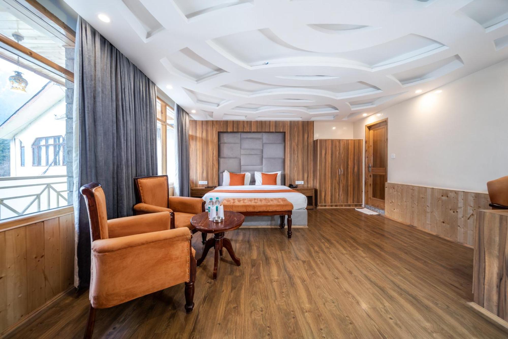 West Western Resort Manali #Neartomallroad #Gym #Lawn #Playingzone #Pooltable #Kidsfriendly #Mountainview #Tabletennis #Familyfriendly #Privateparking Екстер'єр фото
