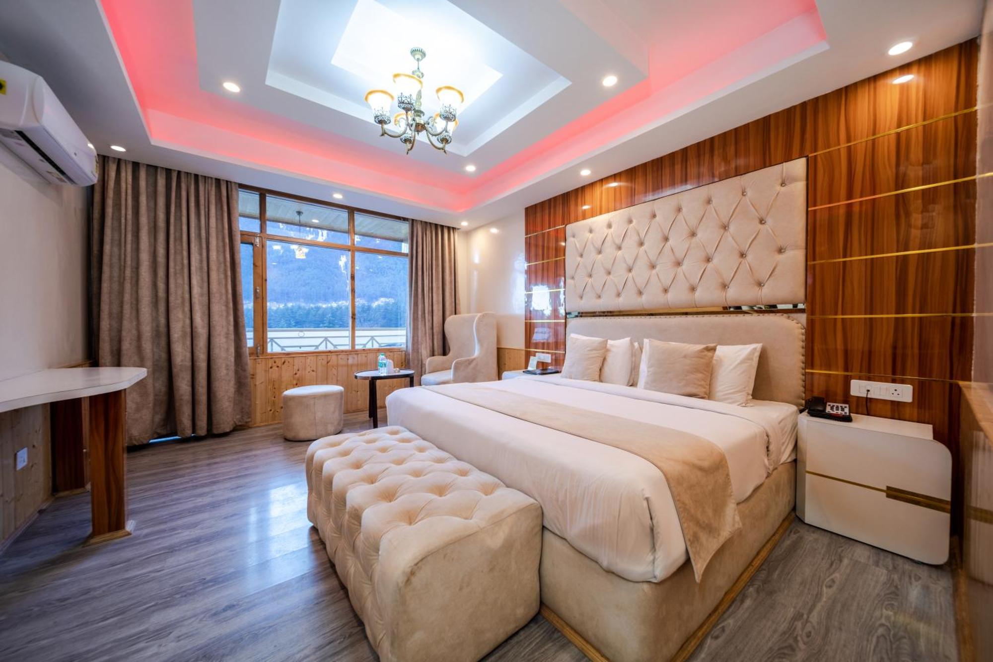 West Western Resort Manali #Neartomallroad #Gym #Lawn #Playingzone #Pooltable #Kidsfriendly #Mountainview #Tabletennis #Familyfriendly #Privateparking Екстер'єр фото